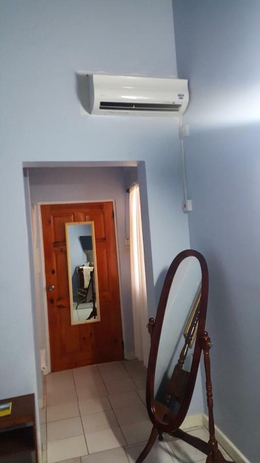 גרנווייל Rainbow Inn מראה חיצוני תמונה