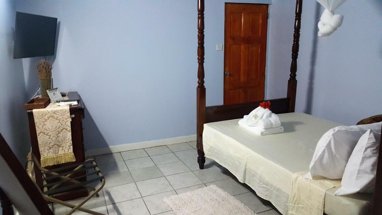 גרנווייל Rainbow Inn מראה חיצוני תמונה